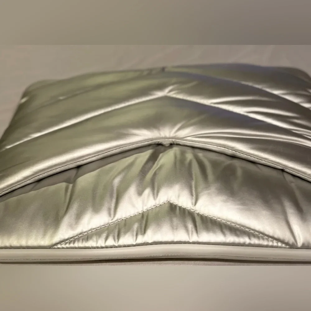 EUC Athleta Caraa Laptop bag, silver